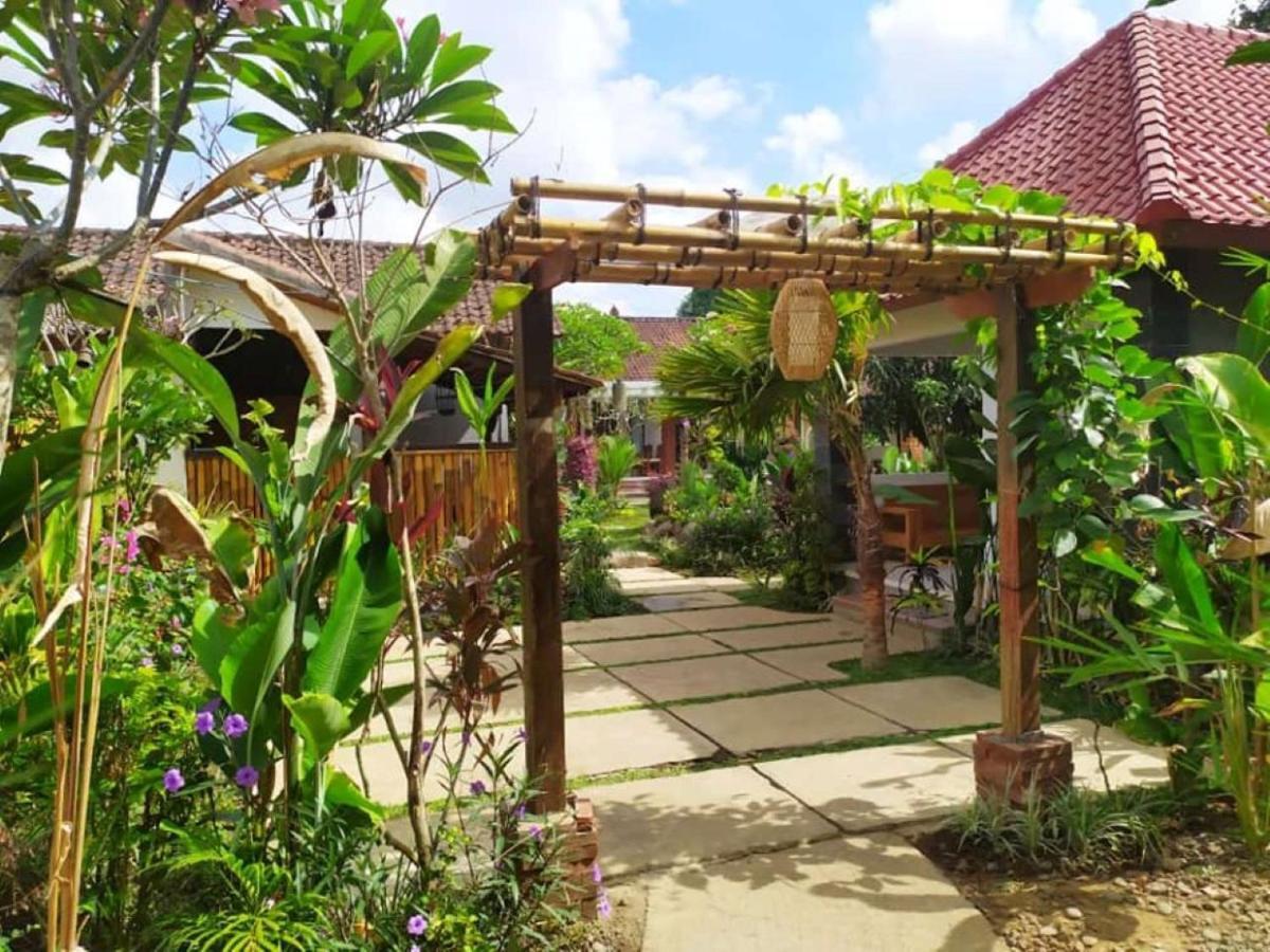 Batantop Ubud Guest House Exterior photo
